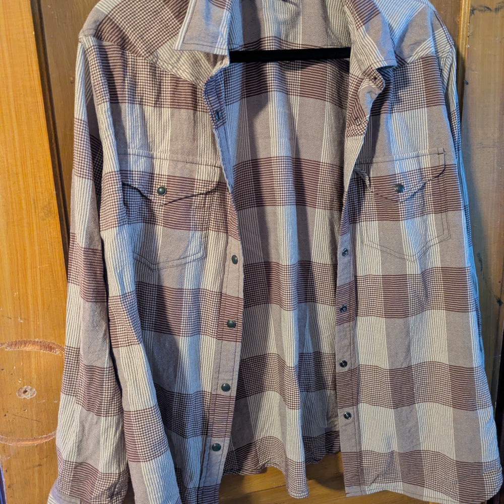 Plaid Filson Button-Up Shirt